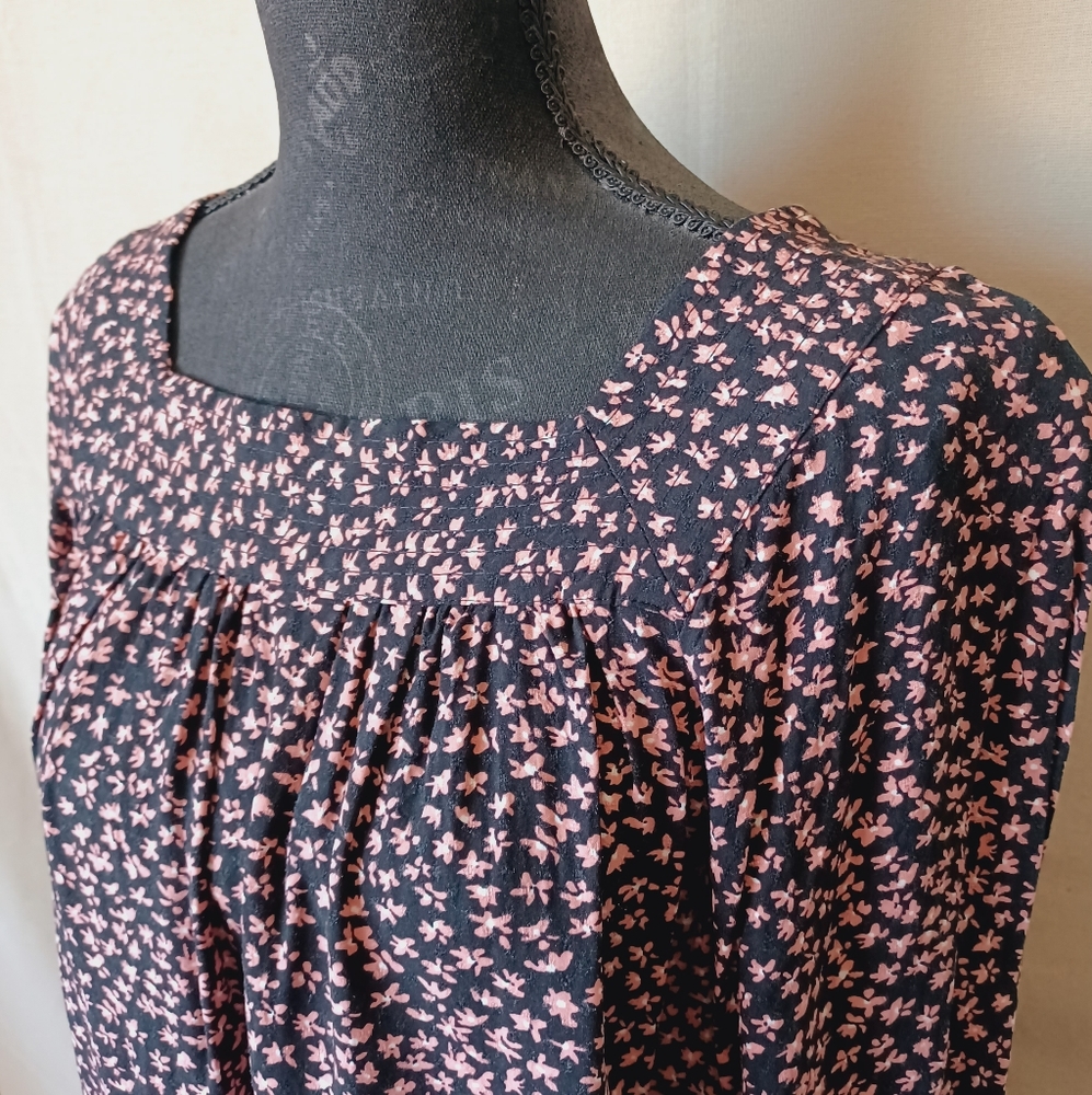 Universal Thread Floral Top - Picture 3 of 6